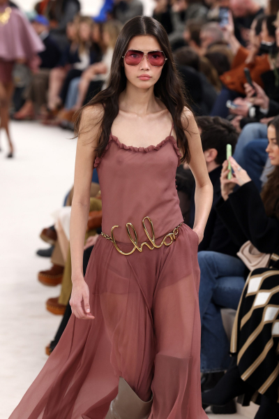 The New Chloé Girl Doesn’t Wear Make-Up